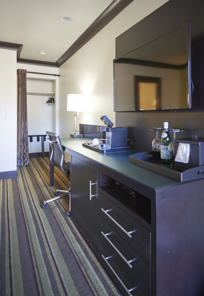 Hotel Azura - photo 6