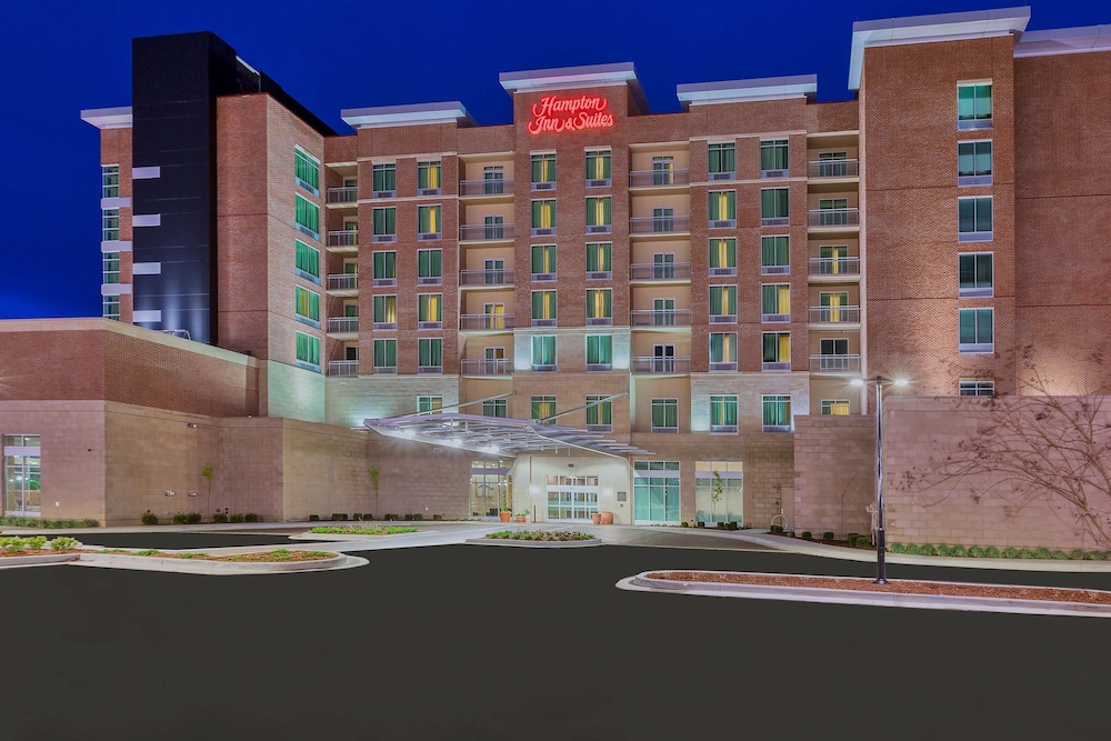 Hampton Inn & Suites Downtown Owensboro Waterfront - featured photo