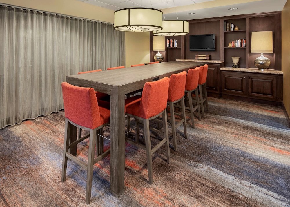 Hampton Inn & Suites Alexandria Old Town Area South - photo 6
