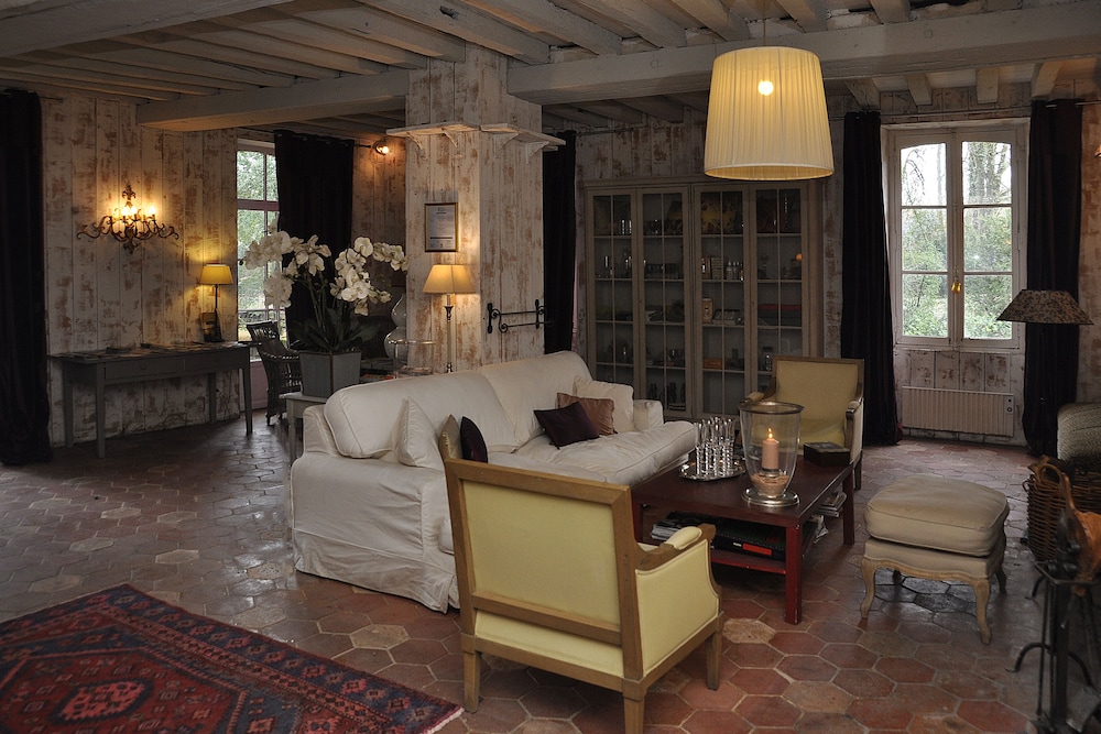 La Demeure de l'Ile — hotel in Craon