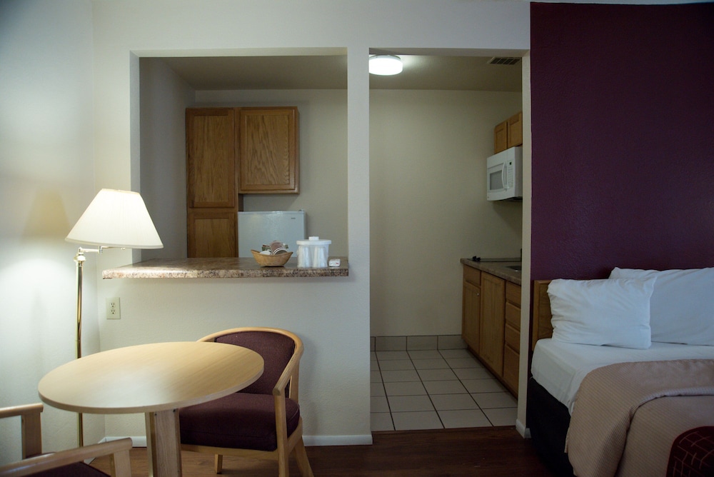 Red Roof Inn Blythe - photo 22