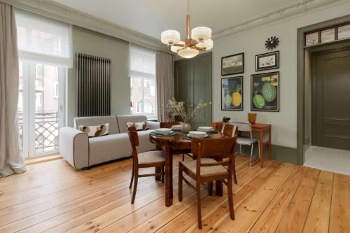 The Marien Apartments 1899 Timeless Elegance in the Heart of Gdańsk Wrzeszcz by Noclegi Renters — 4-Star Luxury Hotel in Gdansk, Poland