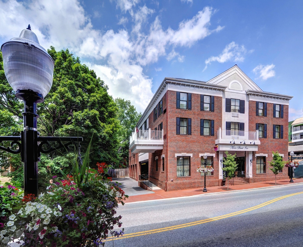 Main Street Inn — Blacksburg — photo 2