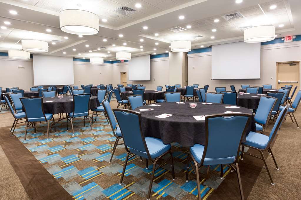 Drury Inn & Suites Burlington - photo 26