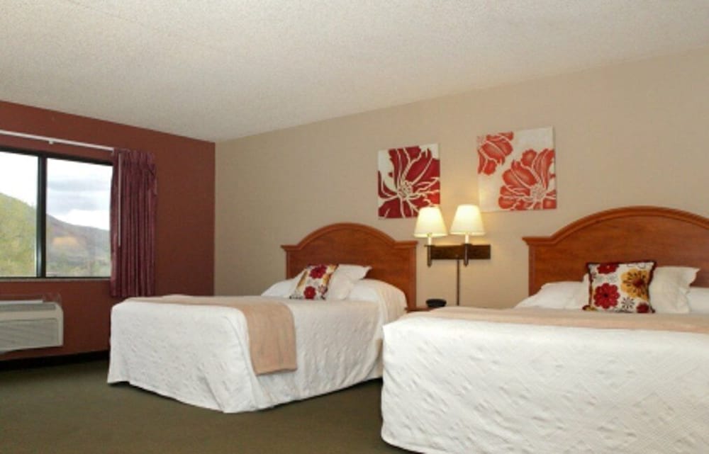 Hotel Glenwood Springs - photo 17