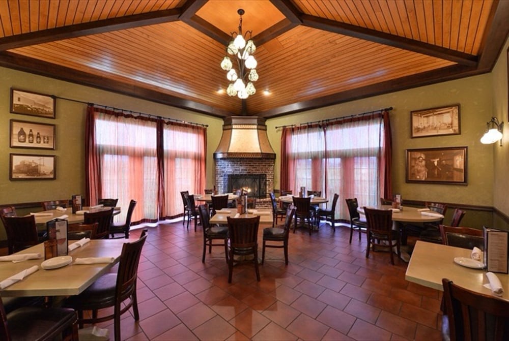 Holiday Inn Stevens Point Convention Ctr by IHG - photo 28