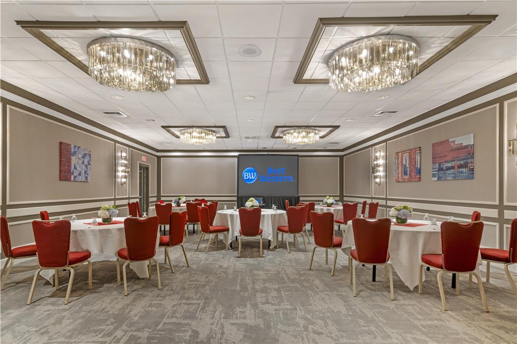 Best Western Royal Plaza Hotel & Trade Center - photo 79