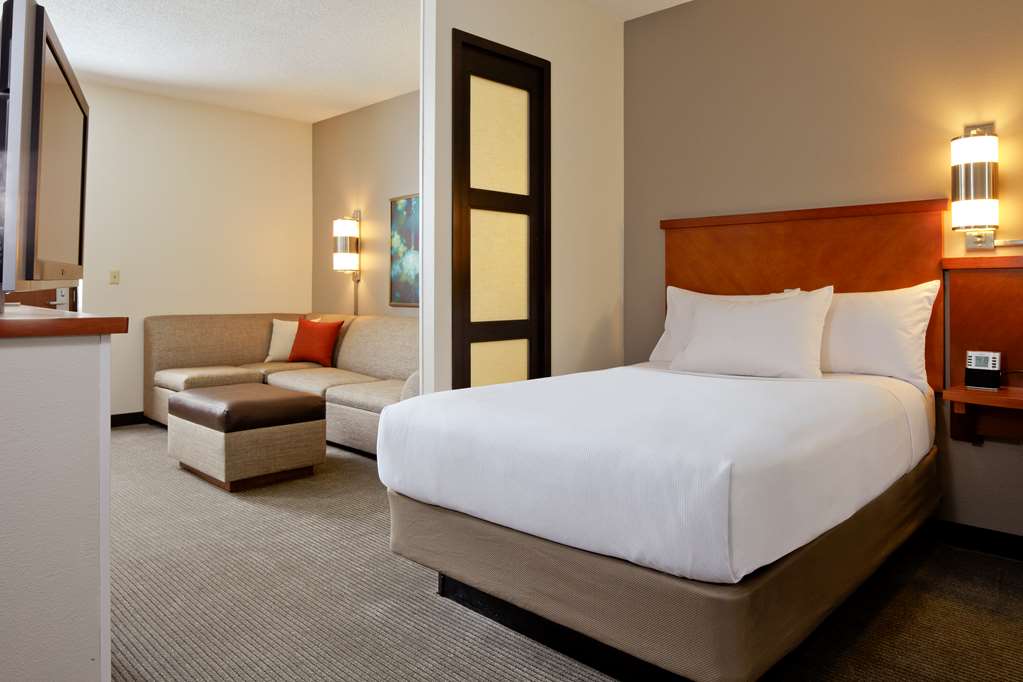Hyatt Place Detroit Royal Oak - photo 12