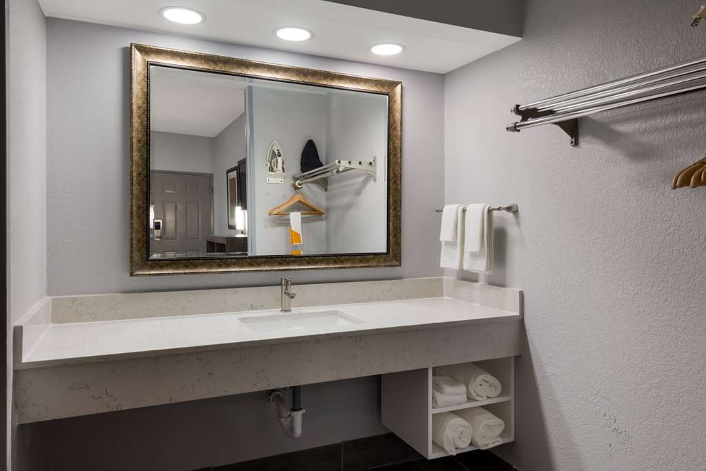 Quality Inn near Casinos and Convention Center - photo 10