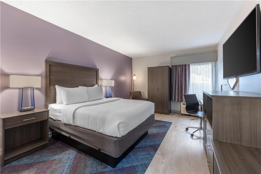 Best Western Hickory - photo 37
