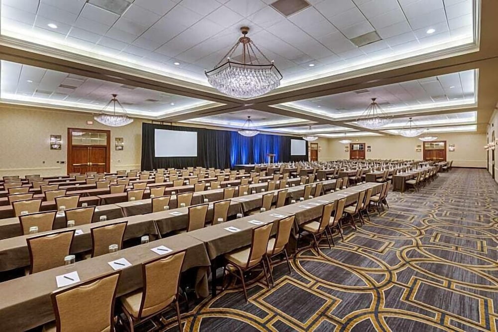 Austin Southpark Hotel - photo 41