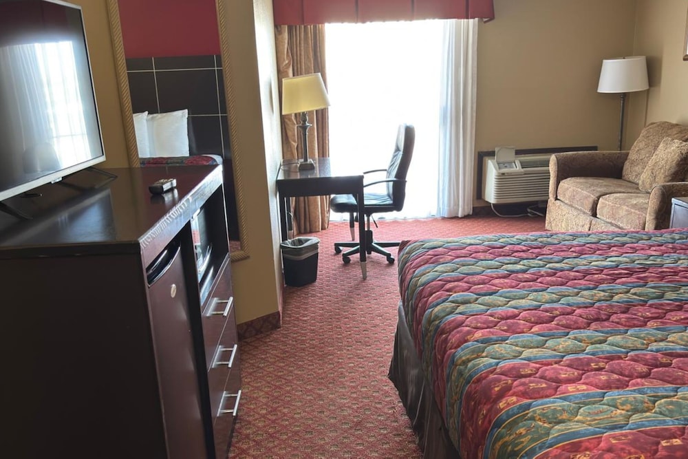 Surestay Plus Hotel by Best Western Oklahoma City North - photo 13