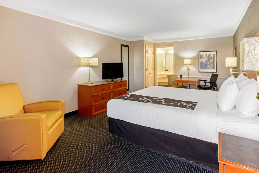 La Quinta Inn by Wyndham Santa Fe - photo 22
