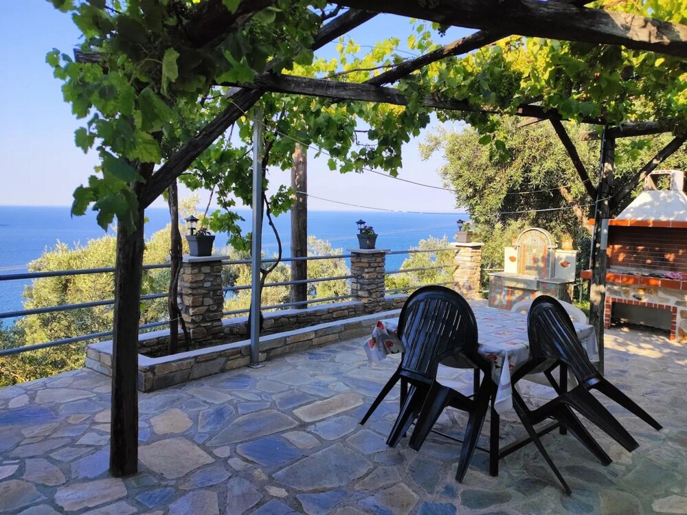 Ovrios Stone House Pelion — 4-Star Luxury Hotel in Zagora, Greece