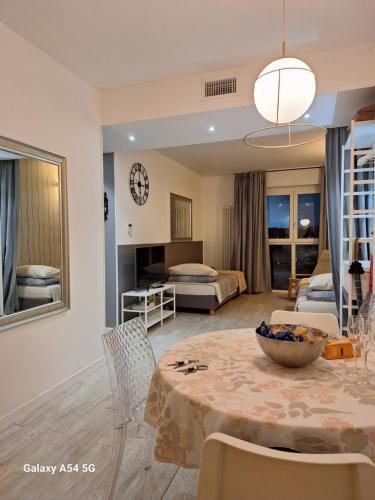 Adam Apartment — 4-Star Luxury Hotel in Verona, Italy