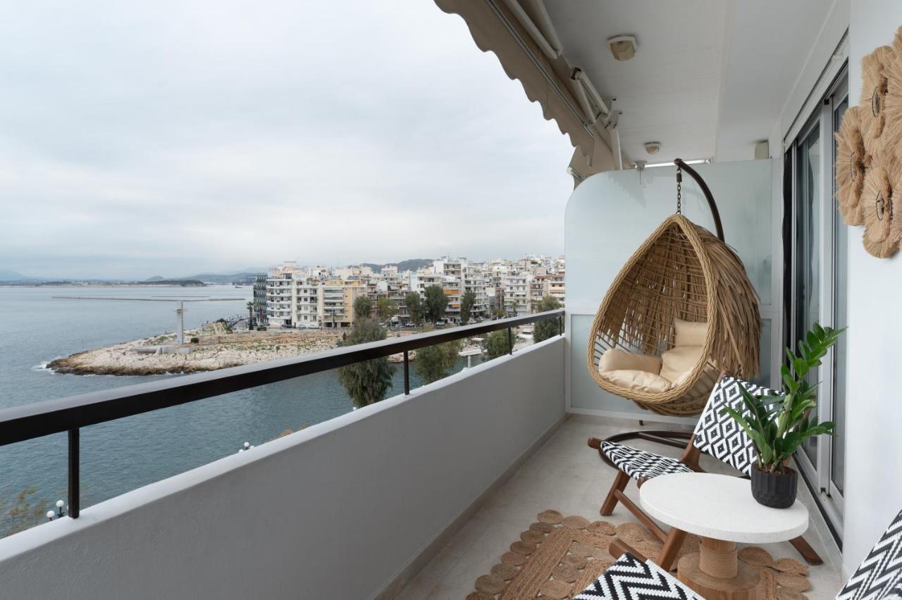 Blue Chill Paradise Seaview Suite W Kingbed — 4-Star Luxury Hotel in Piraeus, Greece