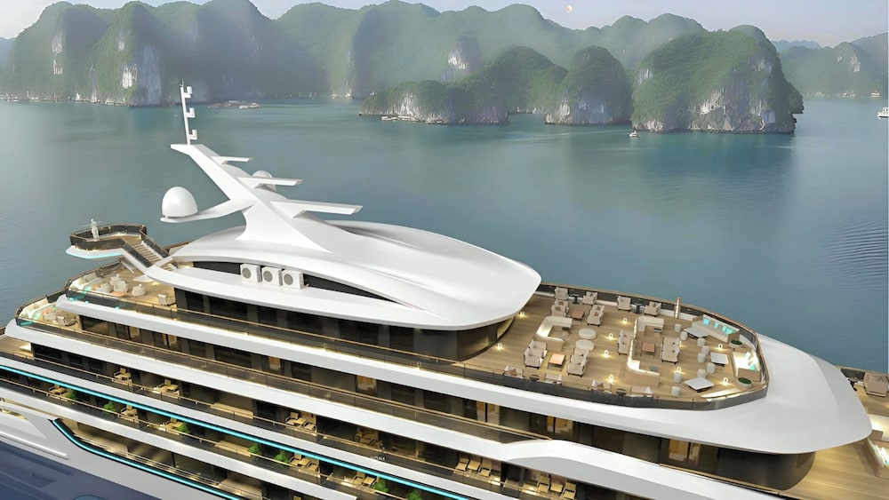 Celina of The Seas Cruise 6 Star Wonder — 4-Star Luxury Hotel in Ha Long, Vietnam
