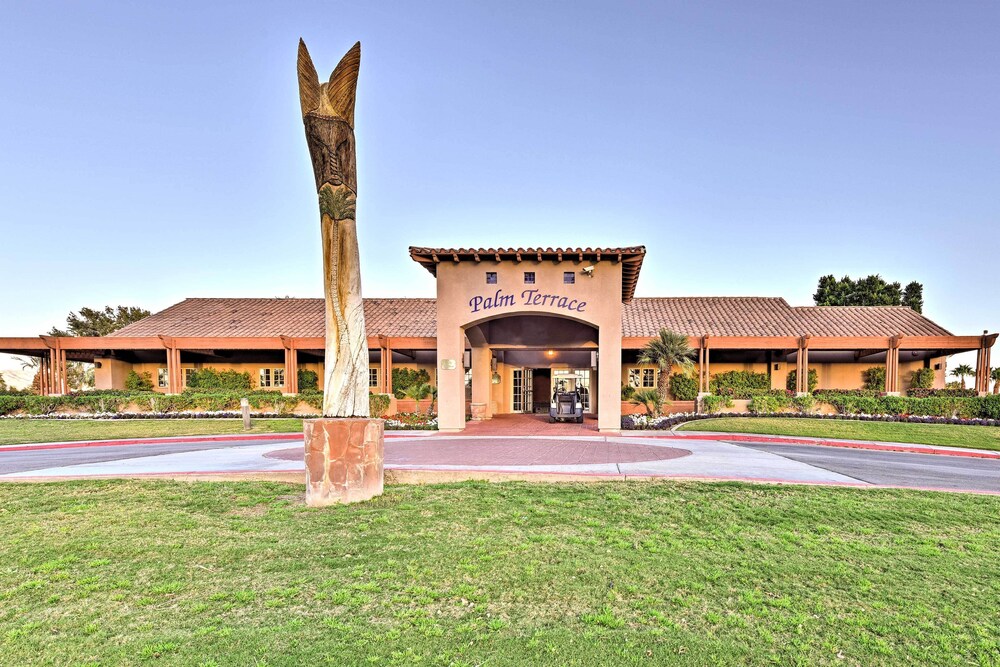 Indian Palms Resort Home w Yard & Community Perks - photo 23