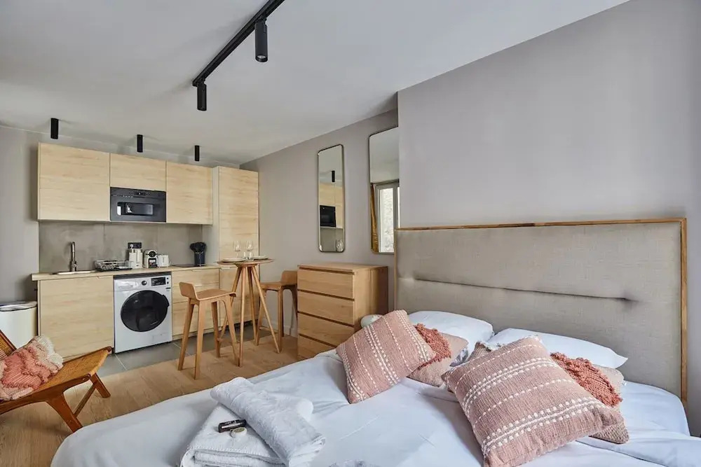 Superb & New Studio Eiffel Tower - carbon neutral hotel in Paris