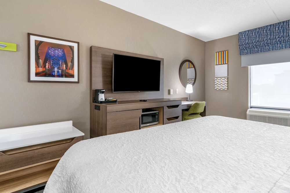 Hampton Inn & Suites Louisville East - photo 7