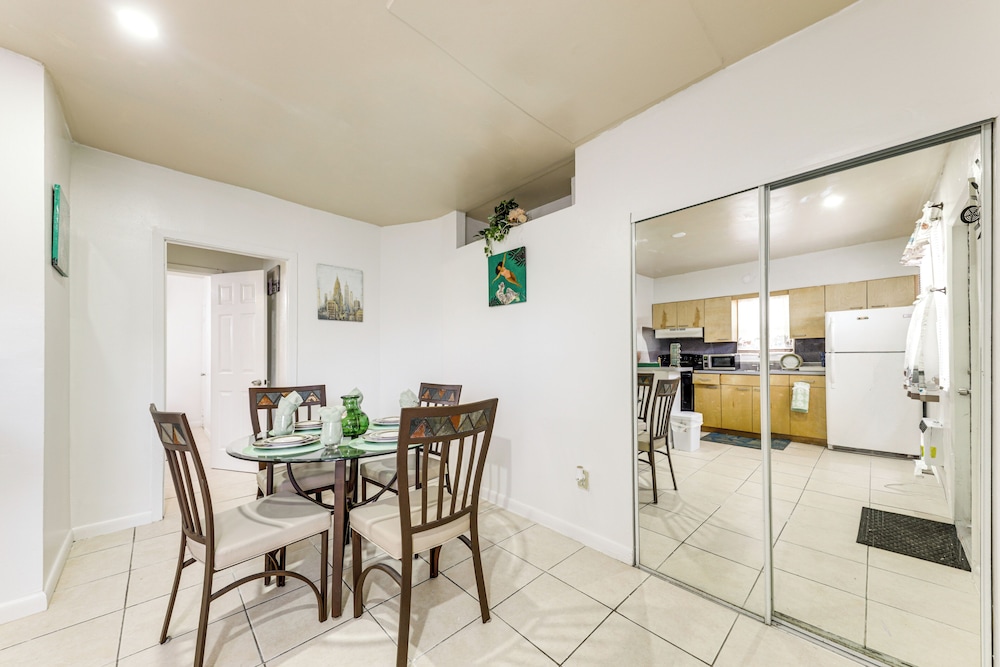 3 Mi to Beach: Pet friendly Gem in Hollywood in Hollywood, United States