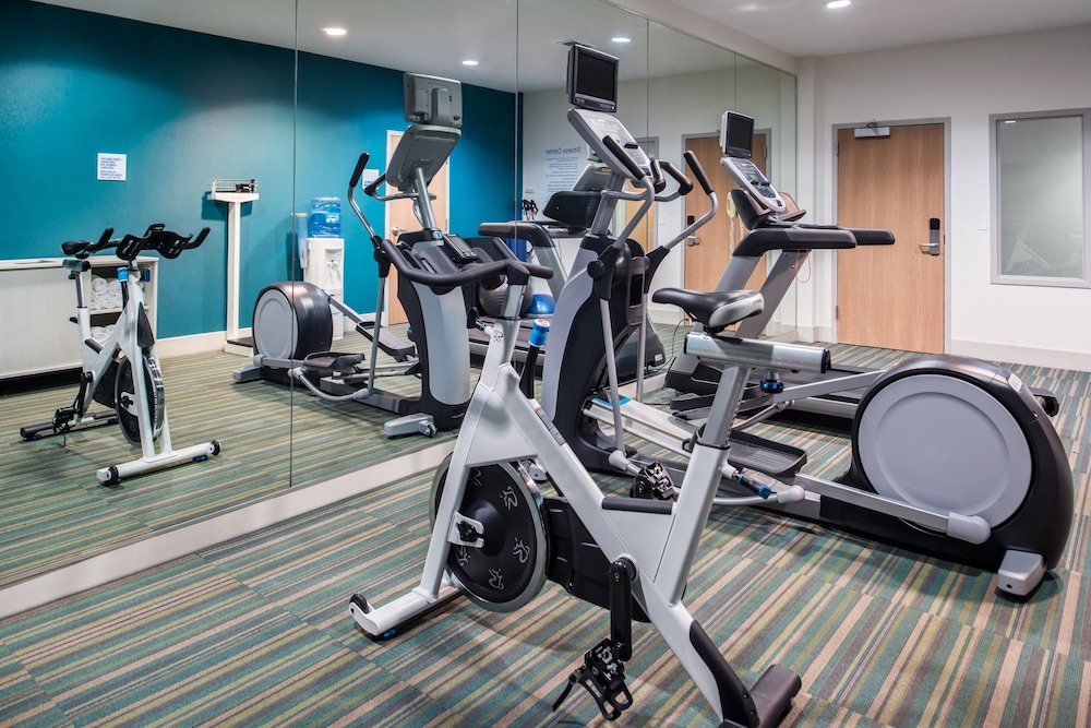 Holiday Inn Express Hotel & Suites Tampa Anderson Rd Veteran by IHG - photo 37