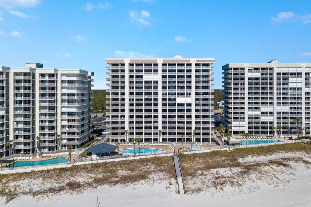 Windward Pointe 804 Sleeps 10 Beachfront Resort Amenities - photo 38