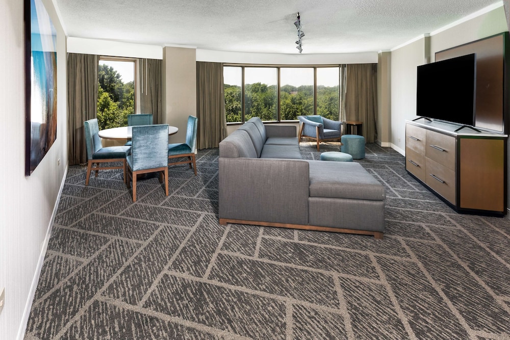 DoubleTree by Hilton Tulsa Warren Place - photo 38