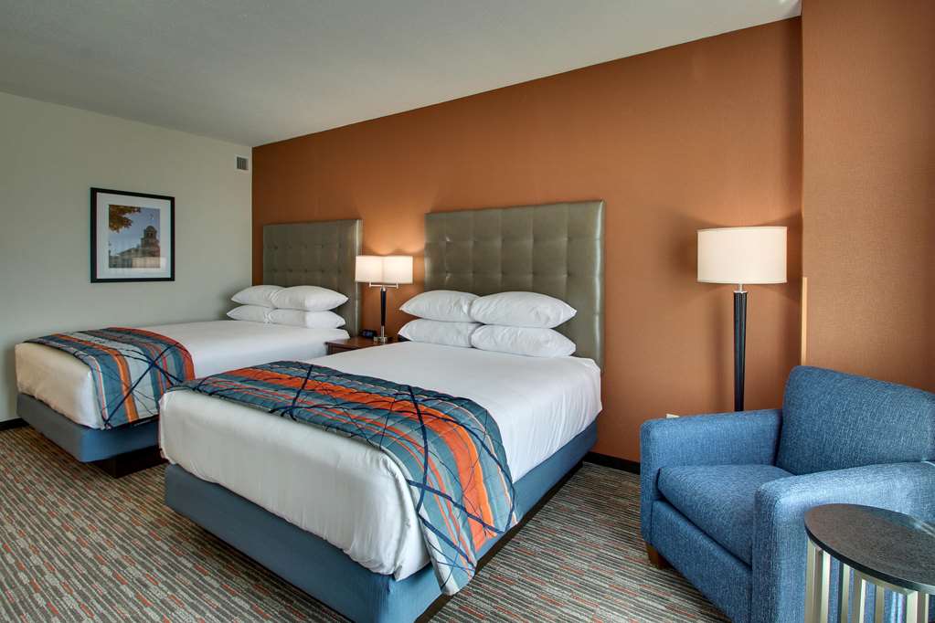 Drury Inn & Suites Iowa City Coralville - photo 42