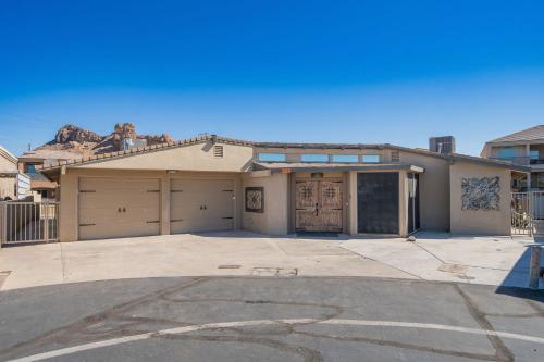 Dock Holiday Outdoor Living in Parker, United States