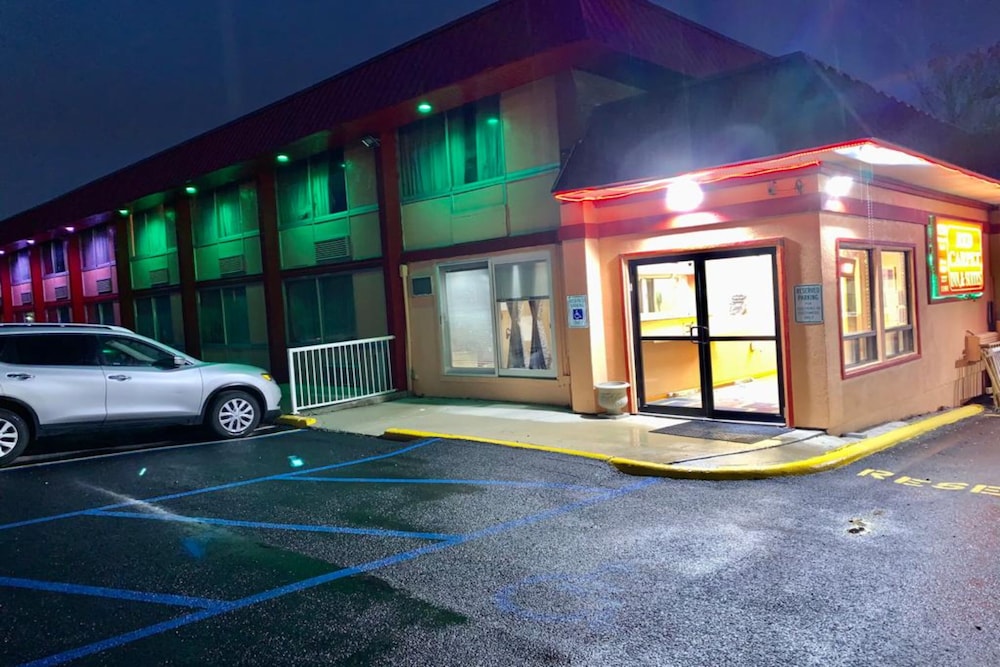 Red Carpet Inn & Suites Lima - photo 44