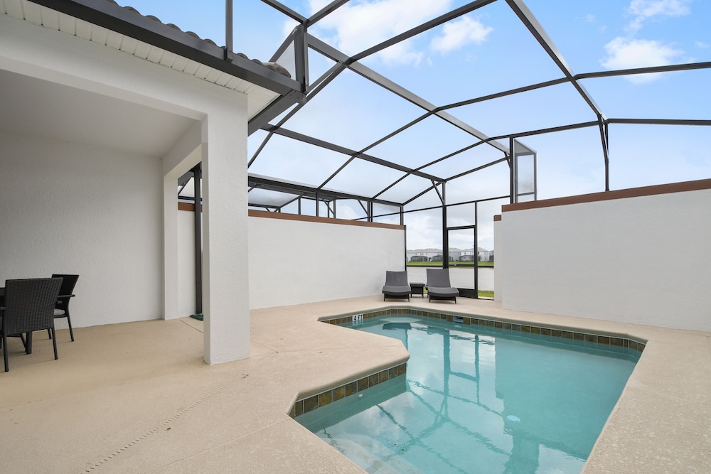 Charming 4Bd w Pool @ Storey Lake Resort Orlando 4861 — 4-Star Luxury Hotel in Kissimmee, United States