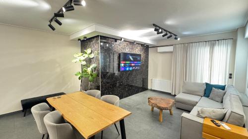 Luxury Lounge Apartment — 4-Star Luxury Hotel in Trikala, Greece