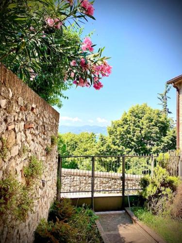 Appartamento Paolo & Francesca — 4-Star Luxury Hotel in Verucchio, Italy