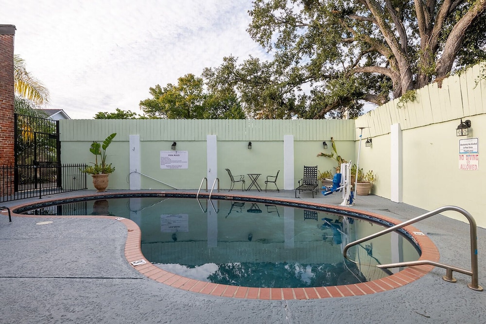 French Quarter Suites Hotel - photo 48