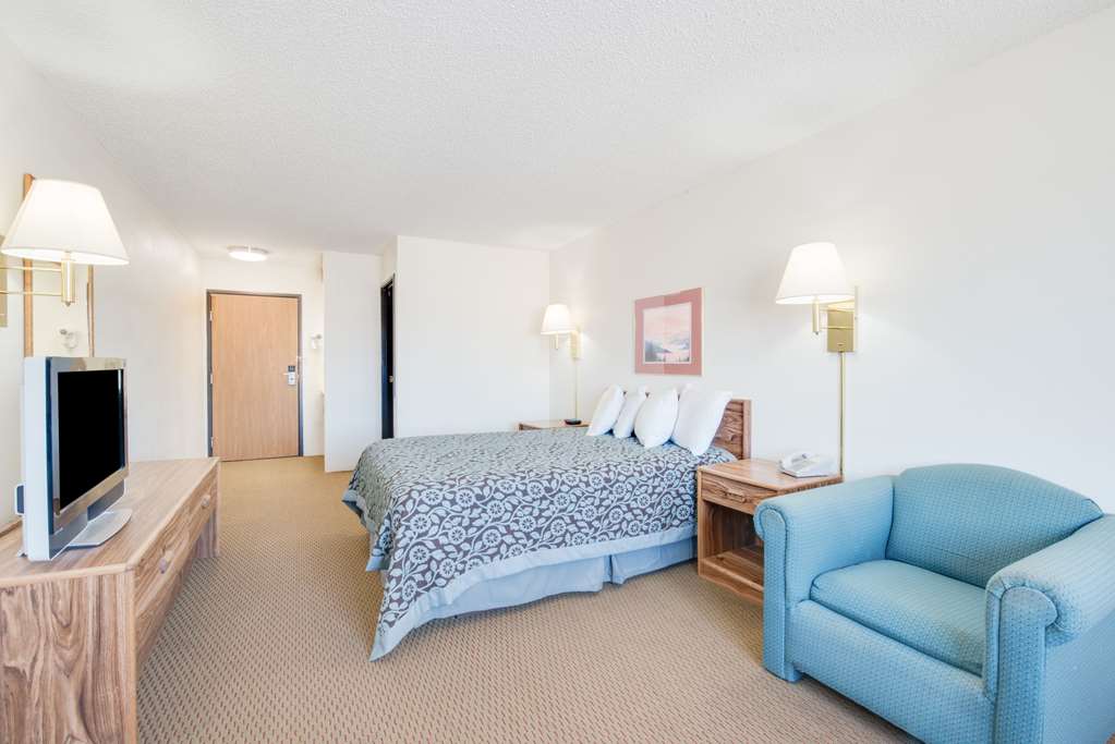 Days Inn by Wyndham Sturgis - photo 10