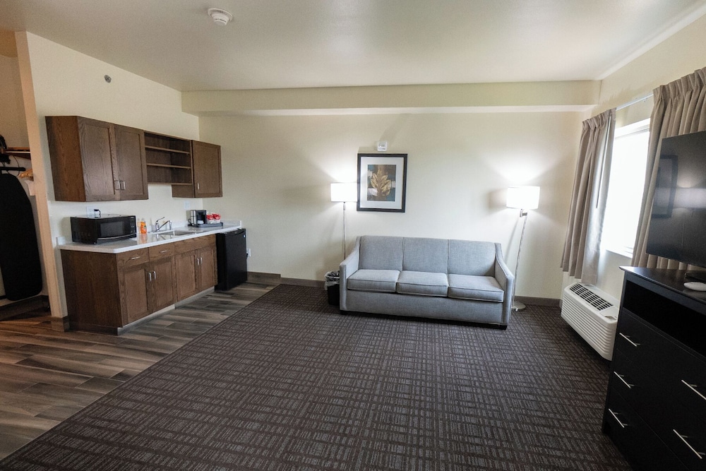 Cobblestone Inn & Suites Sheldon - photo 6