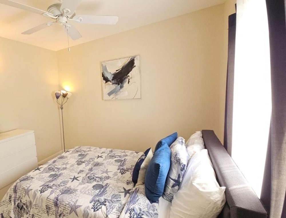 Sunny shore Hideaway in Lucea, Jamaica