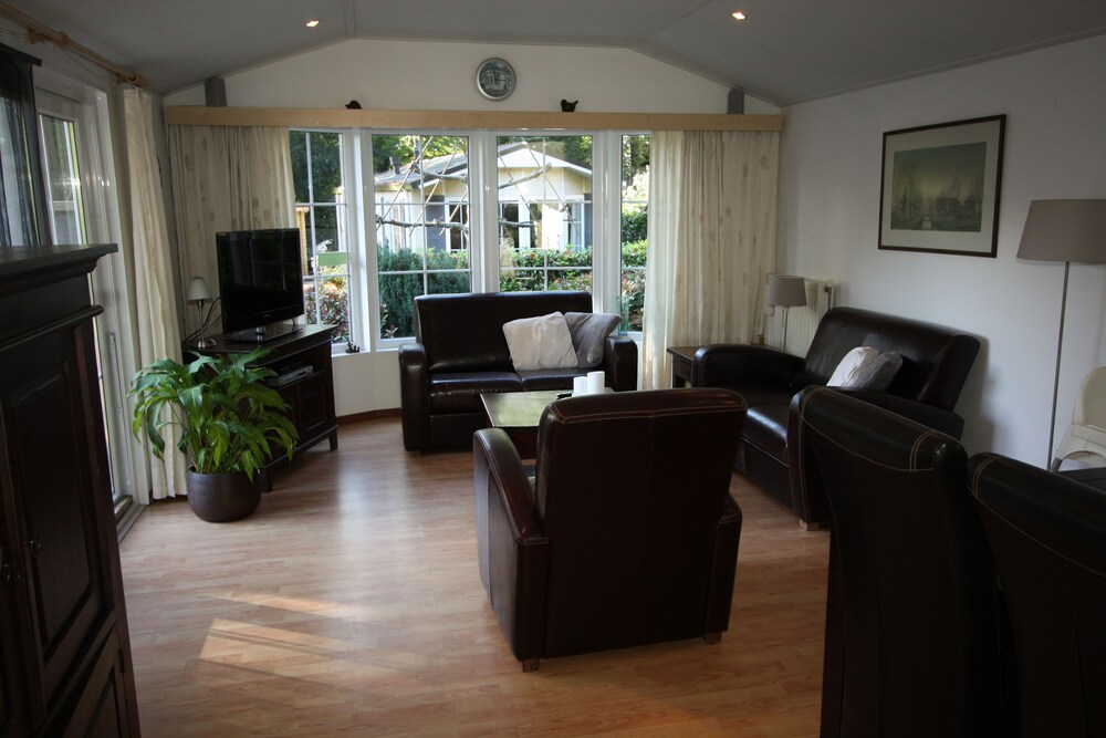 Les Bambous — hotel in La Roche-En-Ardenne
