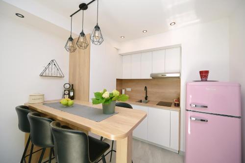 Cosy Zagreb Center Apartman Medo Two Bathrooms — 4-Star Luxury Hotel in Zagreb, Croatia