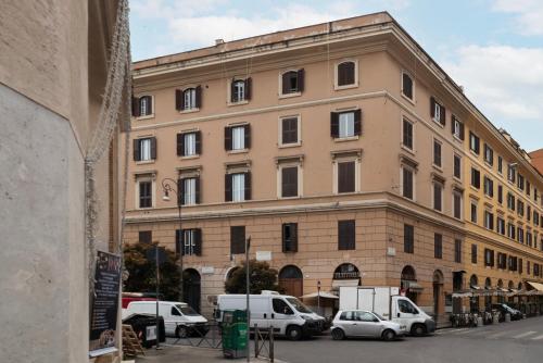 Piazza Alessandria FromHometoRome — 4-Star Luxury Hotel in Rome, Italy