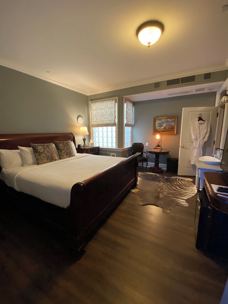 The Dutchess Inn and Spa at Beacon - photo 16