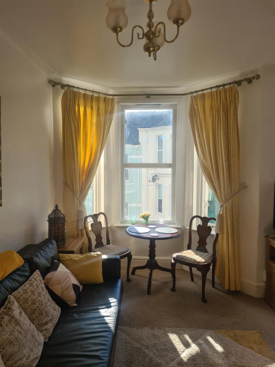 Spacious two bedroom flat central location — 4-Star Luxury Hotel in Plymouth, United Kingdom