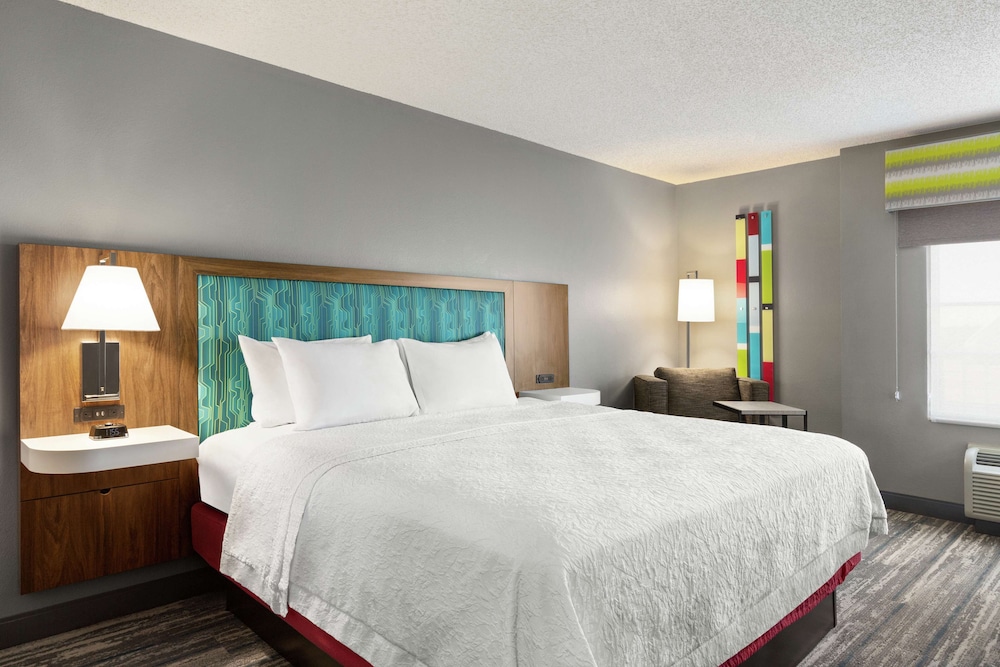 Hampton Inn & Suites Fort Lauderdale Airport - photo 14