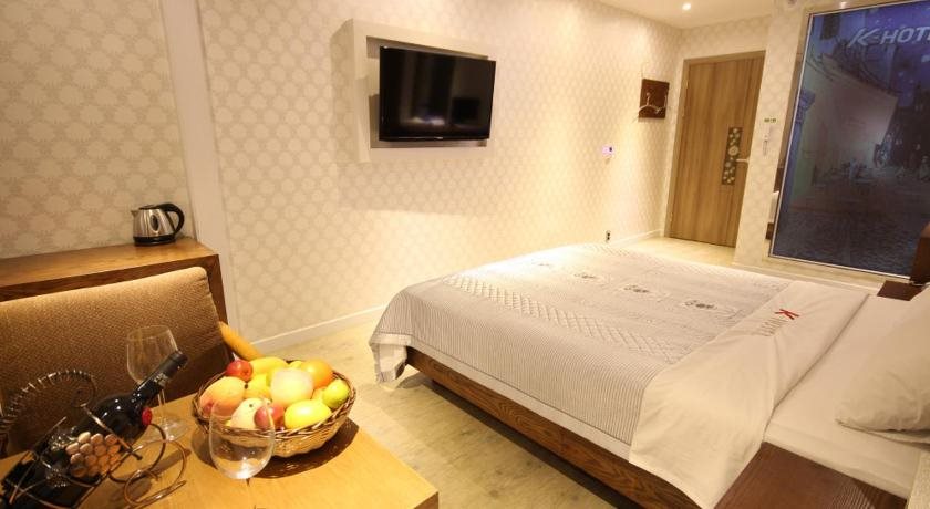 K Hotel - carbon neutral hotel in Unknown City