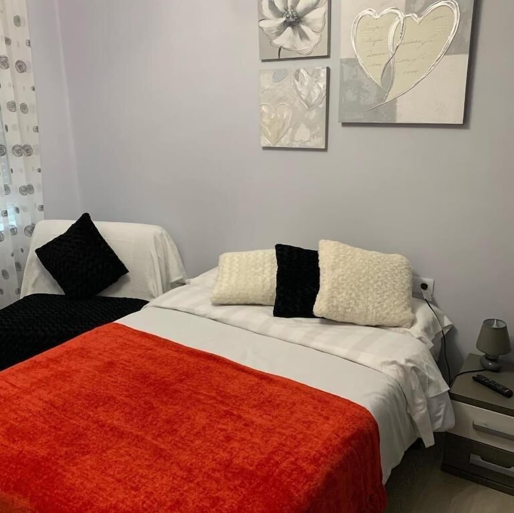 La Rosa Azul Rooms — Ponferrada