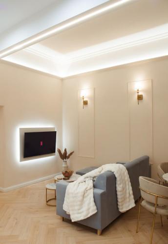 NEW Downtown Apt w Breakfast&Parking Option — 4-Star Luxury Hotel in Budapest, Hungary