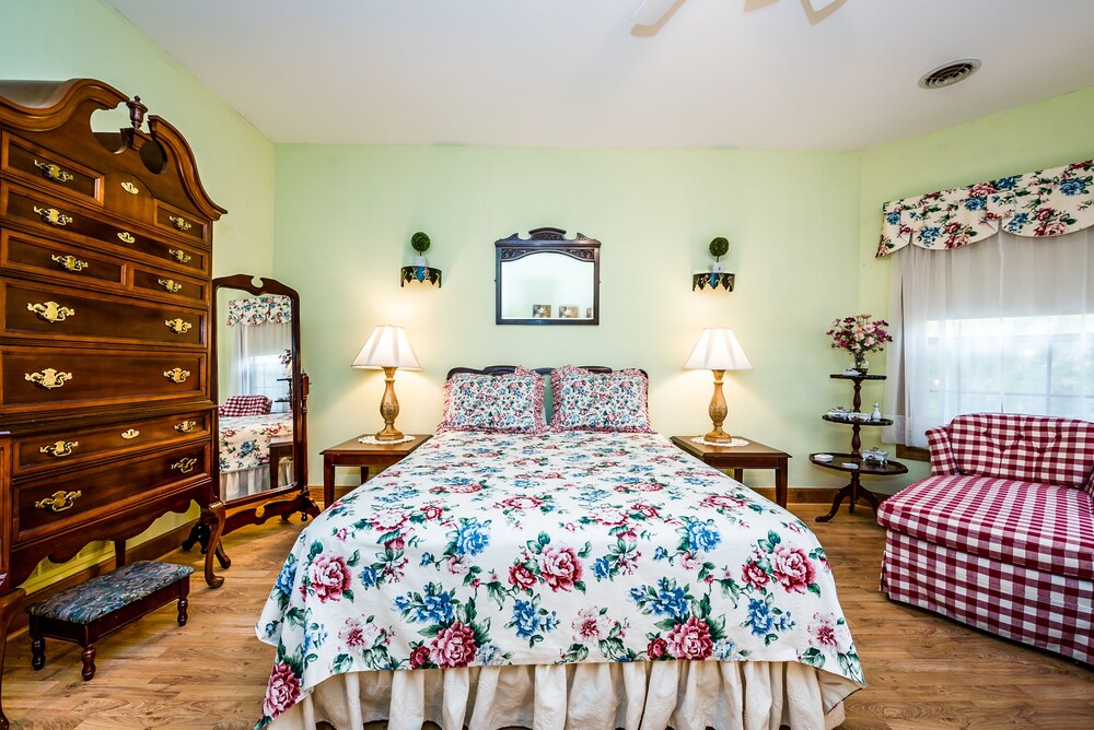 Blue Jay Manor - photo 4