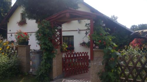 U Tří Koček — hotel in Jablonne V Podjestedi