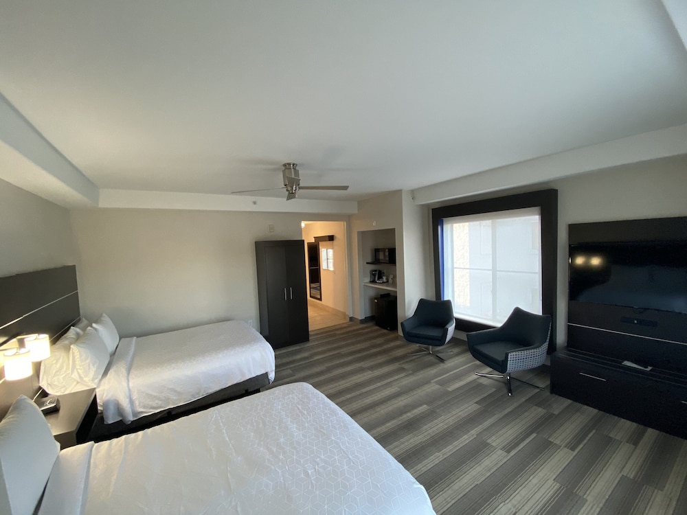Holiday Inn Express Hotel & Suites El Dorado Hills - photo 30